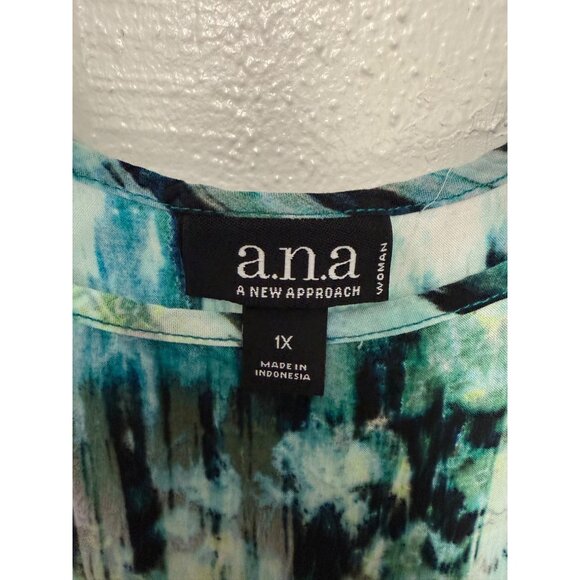 a.n.a Tank Top White Green Black Watercolor Flowy Crochet Hem Womans 1X - Picture 3 of 6